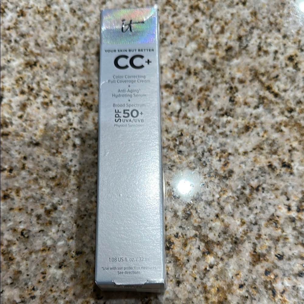 IT Cosmetics CC+ Cream - Silver Packaging